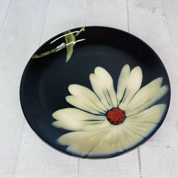 Mikasa Gourmet Basics BLOSSOM BLACK Cream Flower Stoneware Salad Plates Set of 4 - Picture 8 of 16